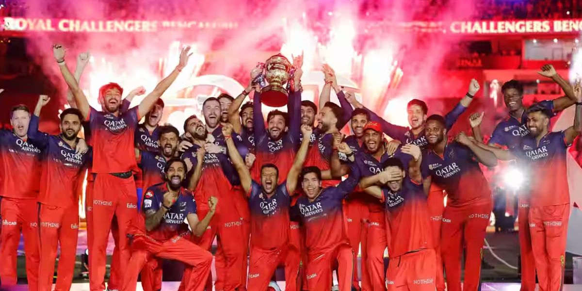 IPL 2025 Prize Money : खिताब जीतने के बाद RCB हुई मालामाल IPL 2025 Prize Money : खिताब जीतने के बाद RCB हुई मालामाल
