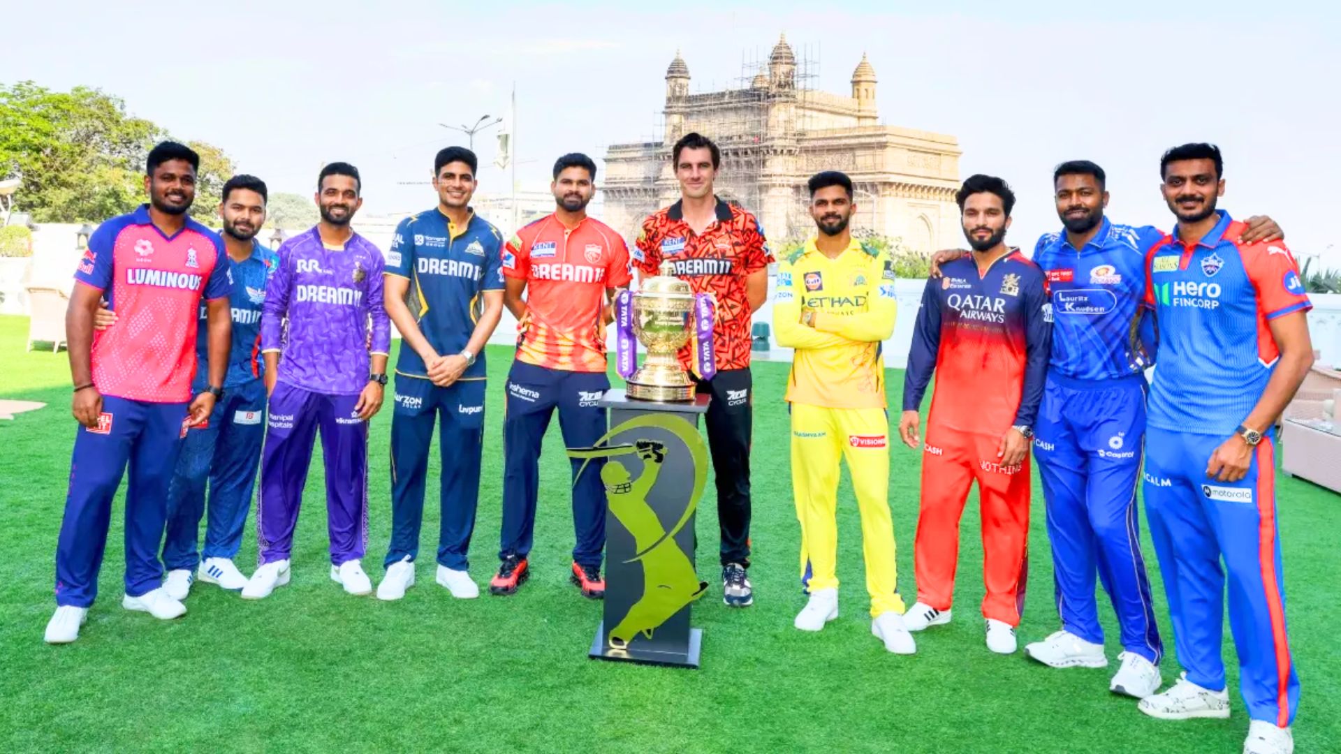 IPL 2025 : किस खिलाड़ी की हुई वापसी, कौन प्लेऑफ़ से पहले होगा रवाना, यहां देखिए सभी 10 टीमों की डिटेल्स