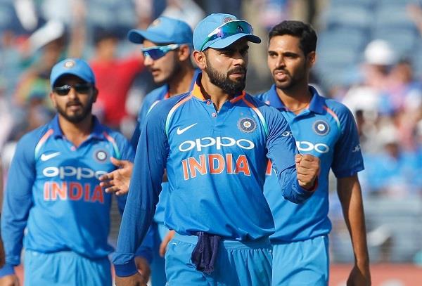 भारतीय क्रिकेट टीम के 5 खिलाड़ी जो शराब-सिगरेट के हैं शौक़ीन,लिस्ट में दूसरा ही नाम चौंकाने वाला