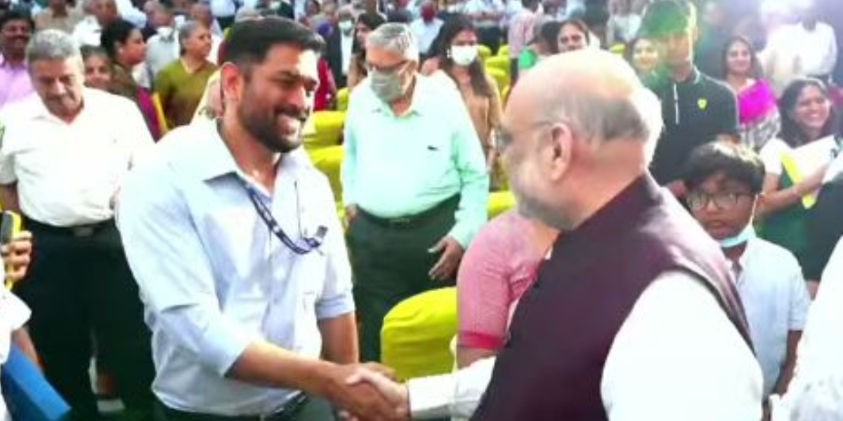 MS Dhoni Meets Amit Shah
