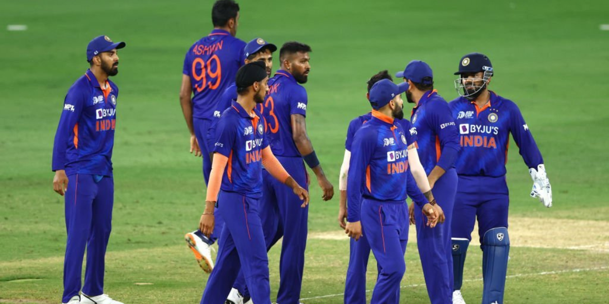 IND vs AUS: पहले वनडे में रोहित के दोस्त को बाहर का रास्ता दिखाएंगे हार्दिक पंड्या