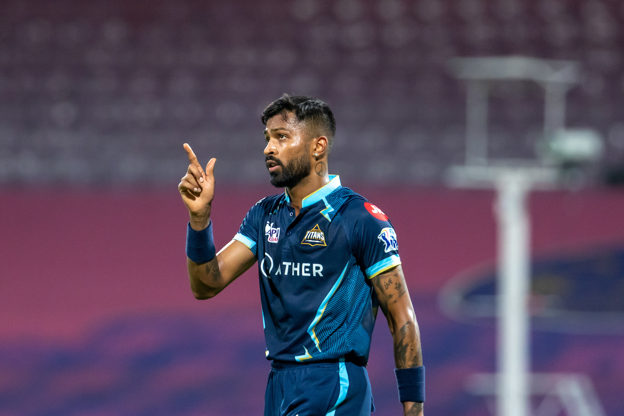 हार्दिक पंड्या ने करोड़ों फैंस को दिया झटका, IPL 2024 से पहले मुंबई इंडियंस नहीं बल्कि इस टीम से जोड़ा...