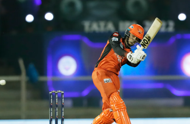 Abhishek Sharma - IPL 2022 Orange Purple Cap Updates Match No 50