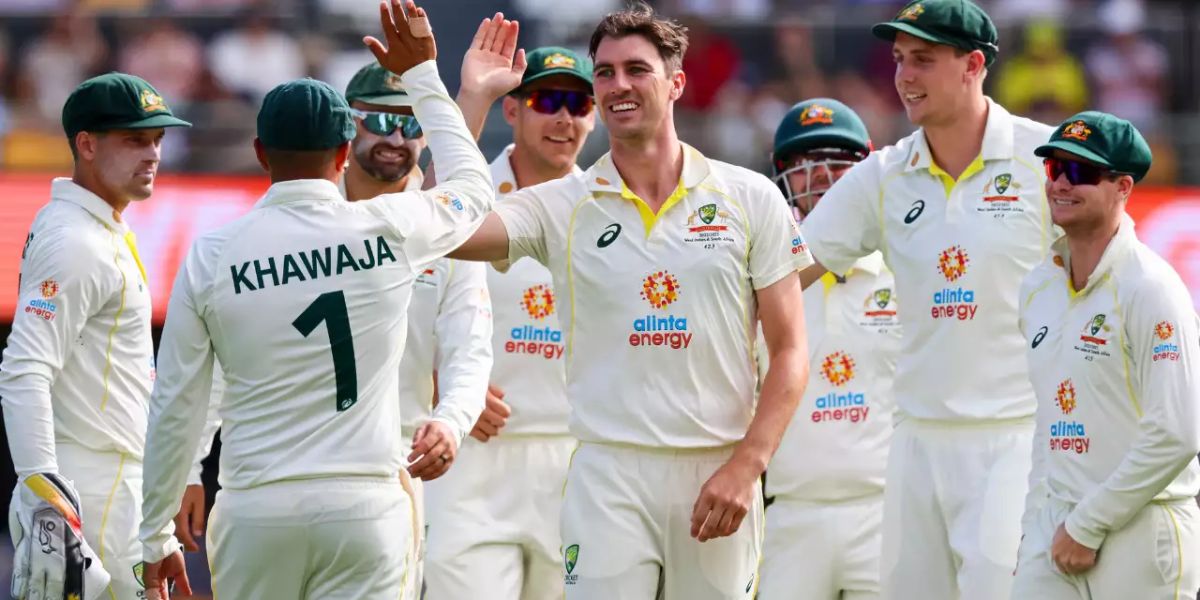 Ashes: देश के लिए IPL के पैसे छोड़ने वाले खिलाड़ी के साथ हुई बदसुलूकी, खुद अपनी टीम के खिलाड़ियों ने दि...