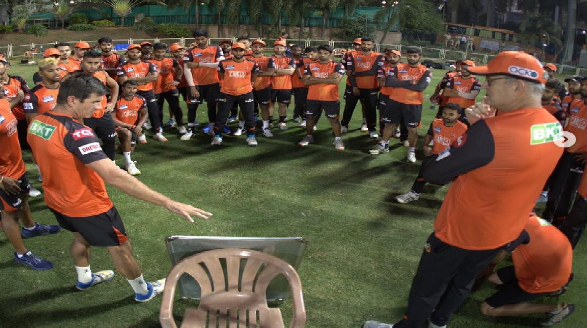 Bad News For Sunrisers Hyderabad glenn Phillips corona positive