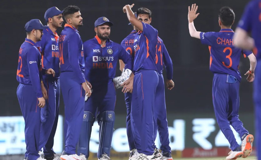 IND vs SA: जब कटक के फैंस ने ही टीम इंडिया को कर दिया था शर्मसार, धोनी की कप्तानी में 3 बार हुई थी य...