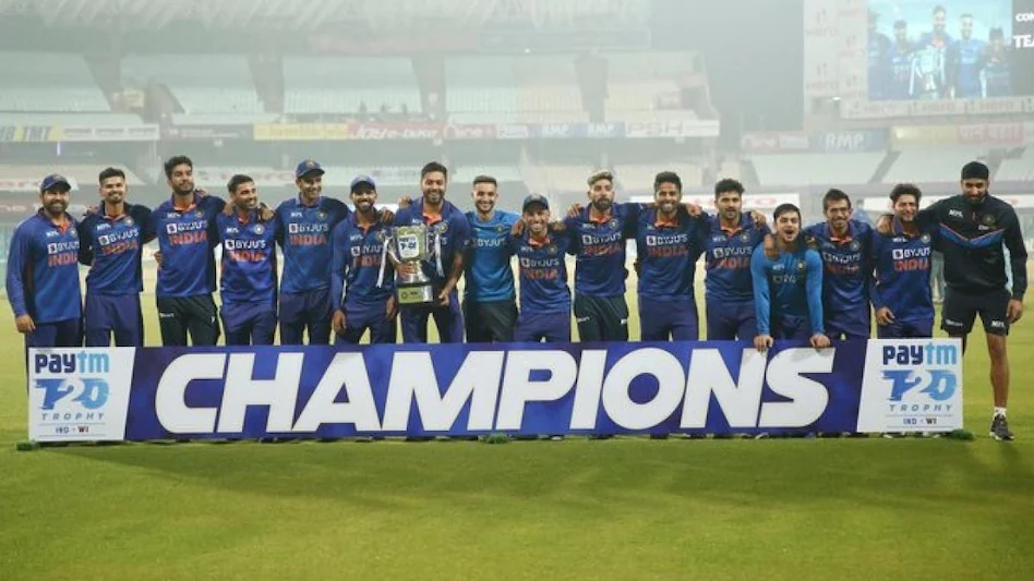 वेस्टइंडीज का सूपड़ा साफ कर Team India बनी T20I रैंकिंग में नंबर-1, 6 साल पहले धोनी ने दिलाई थी ये उ...