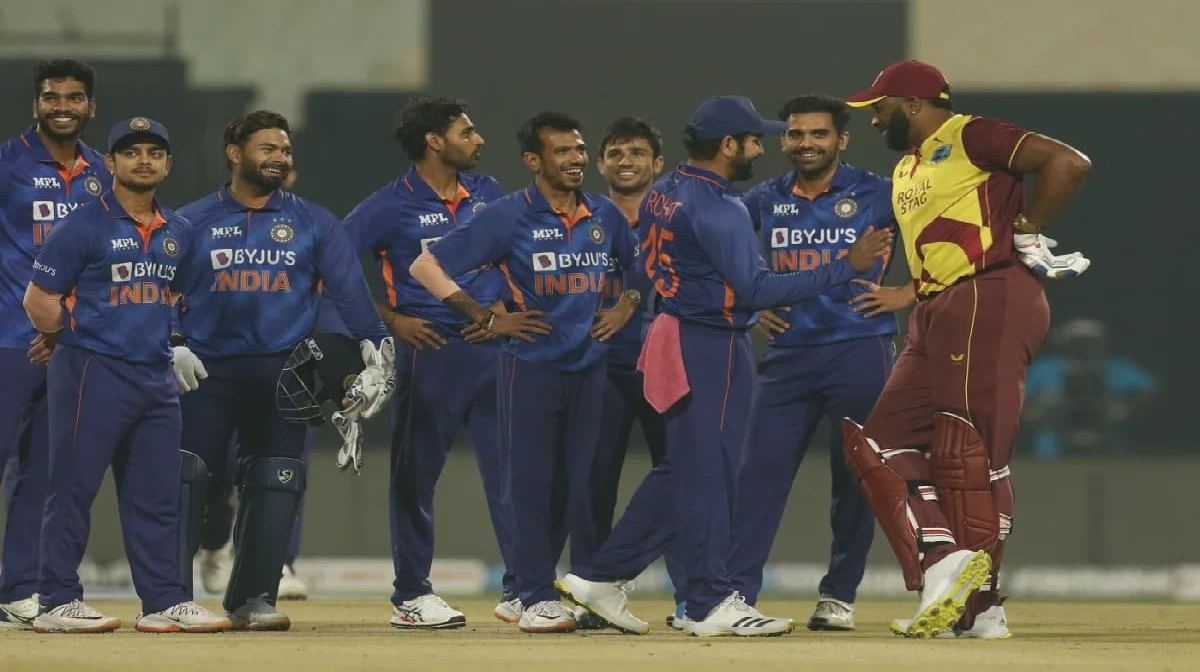 IND vs WI: जीत के बाद Rohit Sharma ने बताई बिश्नोई की खासियत, अय्यर को प्लेइंग XI में न शामिल करने क...