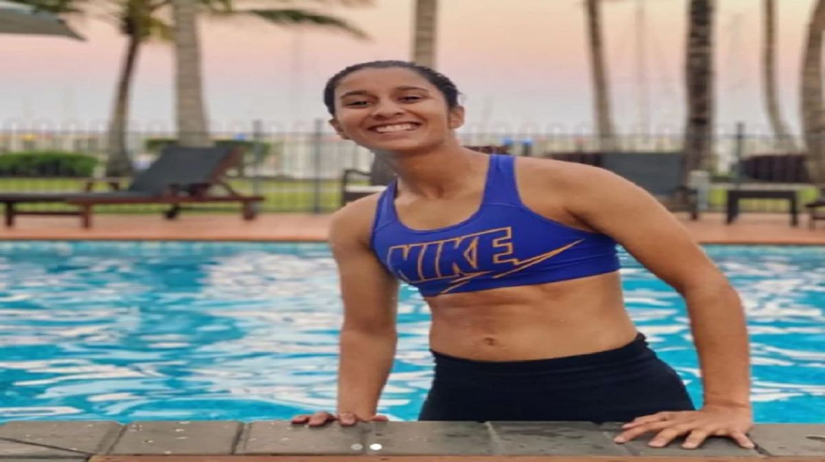 Jemimah Rodrigues abs
