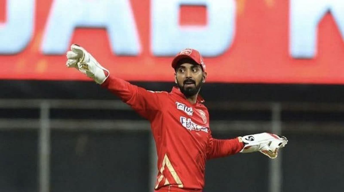 आकाश चोपड़ा ने चुनी आईपीएल 2021 की सर्वश्रेष्ठ प्लेइंग इलेवन, विराट-रोहित और बुमराह को नहीं दी जगह