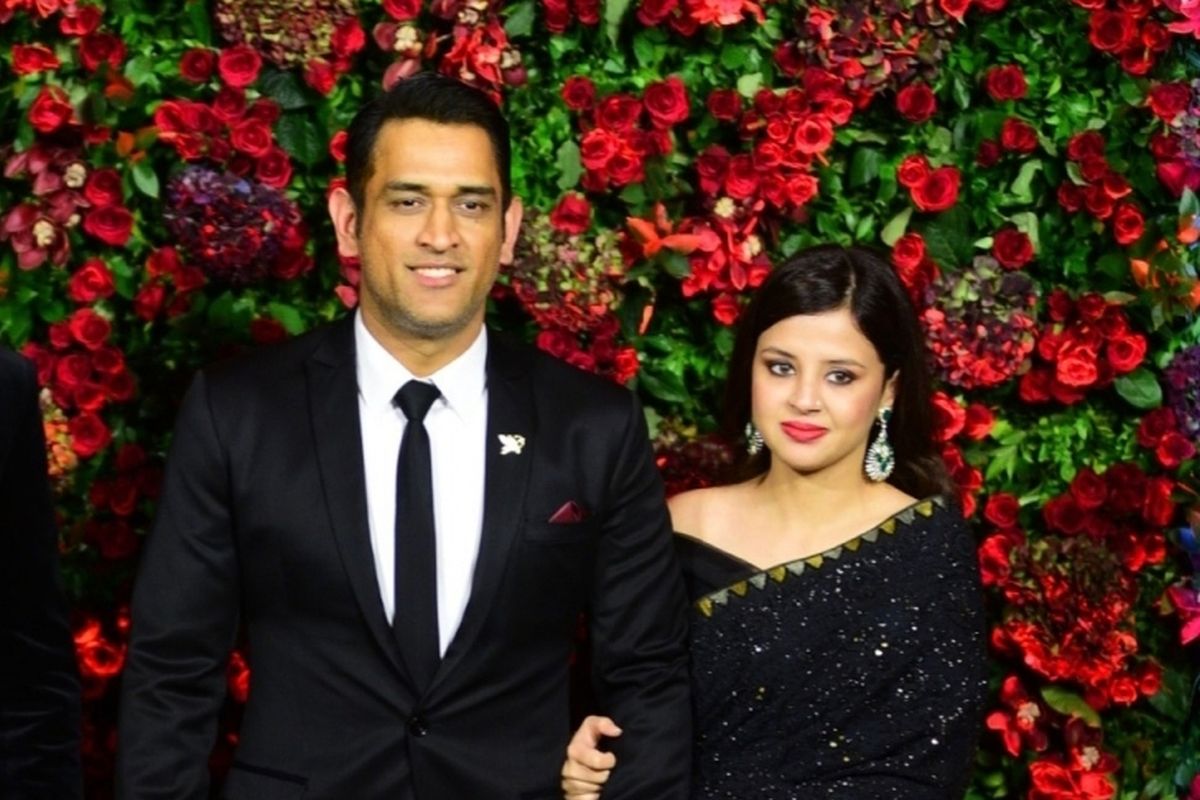 MS Dhoni with his wife Sakshi Dhoni