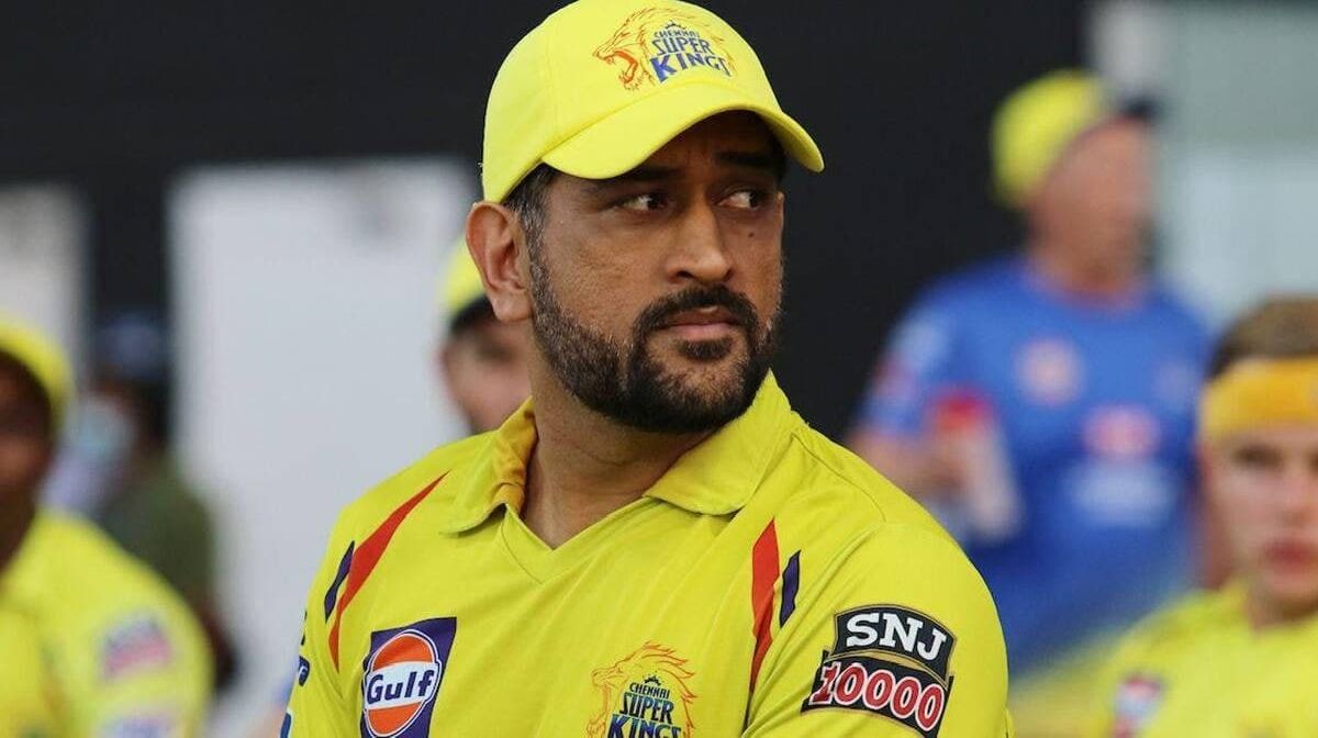 IPL 2024: कौन कहां गया? किस टीम ने किस खिलाड़ी को किया रिलीज और रिटेन, यहां जानिए सभी 10 टीमों की पर्...