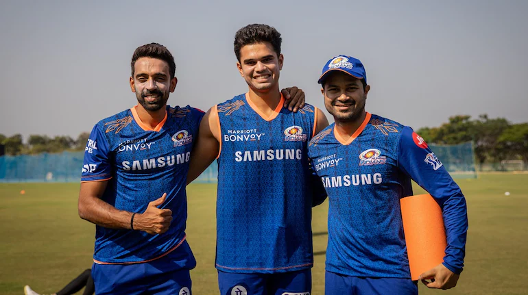 मुंबई में हो सकती है इस तेज गेंदबाज की एंट्री, अपनी धारदार गेंदबाजी के दम पर जिता सकता है पहला मैच