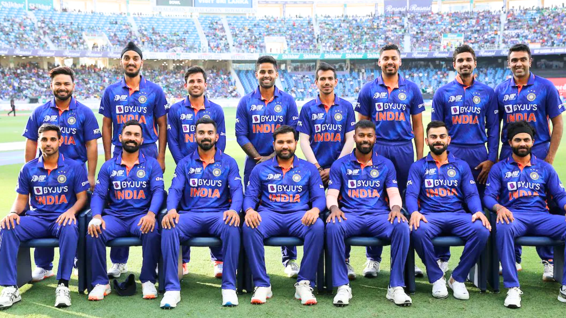 T20 में शतक फिर वर्ल्ड कप में जगह, दूध में से मक्खी की तरह बाहर हुआ ये ऑल राउंडर, Team India के दरवा...