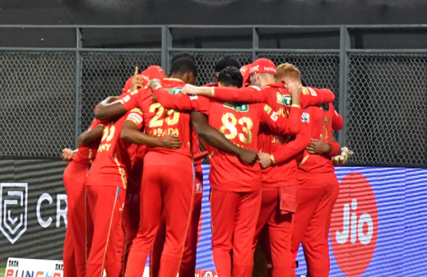 प्लेऑफ में जगह बनाने के लिए इस प्लेइंग-XI के साथ उतरेगी PBKS, ये खिलाड़ी देंगें राजस्थान को कड़ी चुन...