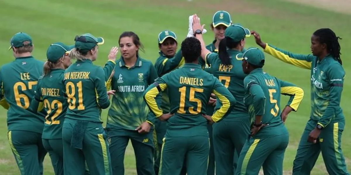 Mignon du Preez retires from all international cricket