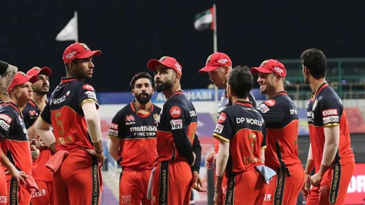 RCB के इस खिलाड़ी के पास संन्यास के अलावा नहीं बचा कोई रास्ता, पूरे सीजन करता रहा बेंच गरम