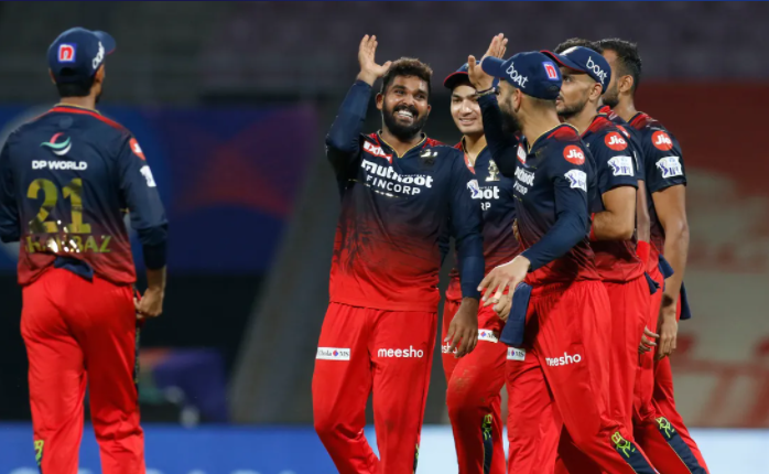 IPL 2022: वसीम जाफर ने मजेदार मीम शेयर कर लिए RCB के मजे, उड़ाया मैक्सवेल का मजाक