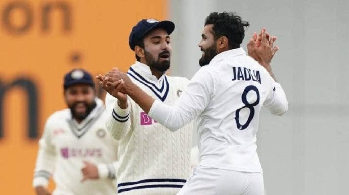 Ravindra jadeja-Kapil Dev