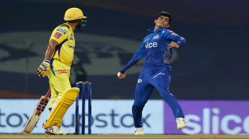 IPL 2022 who is hrithik shokeen debut for mumbai indians