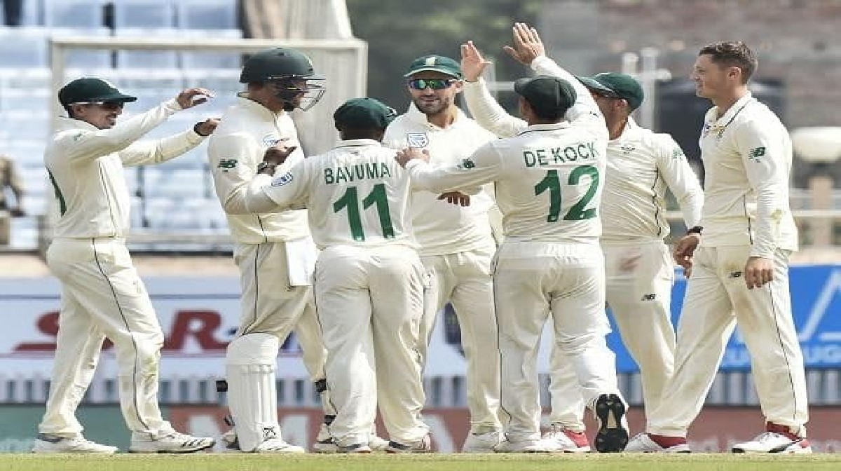 South Africa announces 21-man squad against India