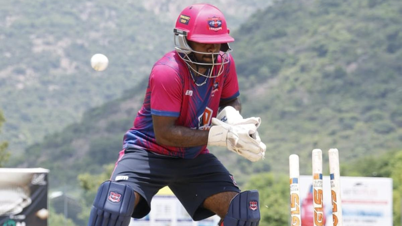 TNPL Player Kanibalan K Who Worked As Delivery Boy Won Heart Ready To Bid Rs 30 Crore In IPL Auction 