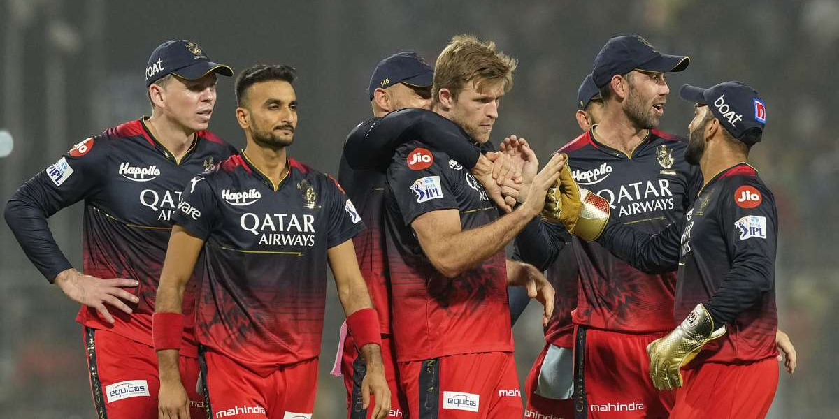 कई गुना बढ़ी RCB की ताकत, टीम से अचानक जुड़ा 150 KMPH से गेंदबाजी करने वाला यह खिलाड़ी, नहीं खलेगी इस...