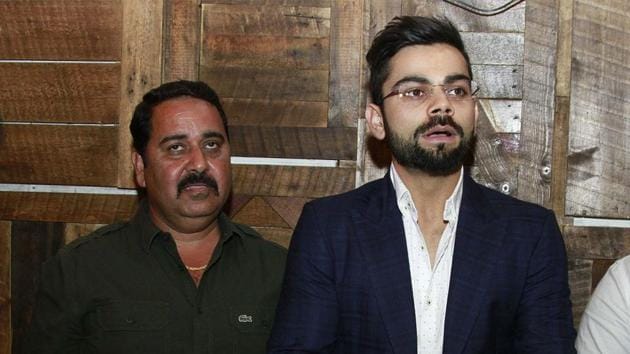 "Virat Kohli राजनीति में नहीं पड़ना चाहते," विराट के कोच राजकुमार शर्मा का खुलासा टीम में व्याप्त है...