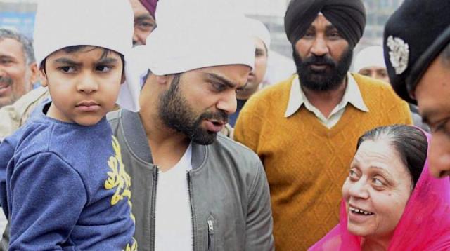 Virat-Kohli Mother