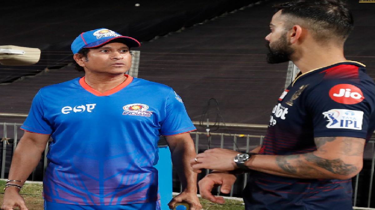 Virat Kohli meet Sachin tendulkar After 18th IPL 2022 match