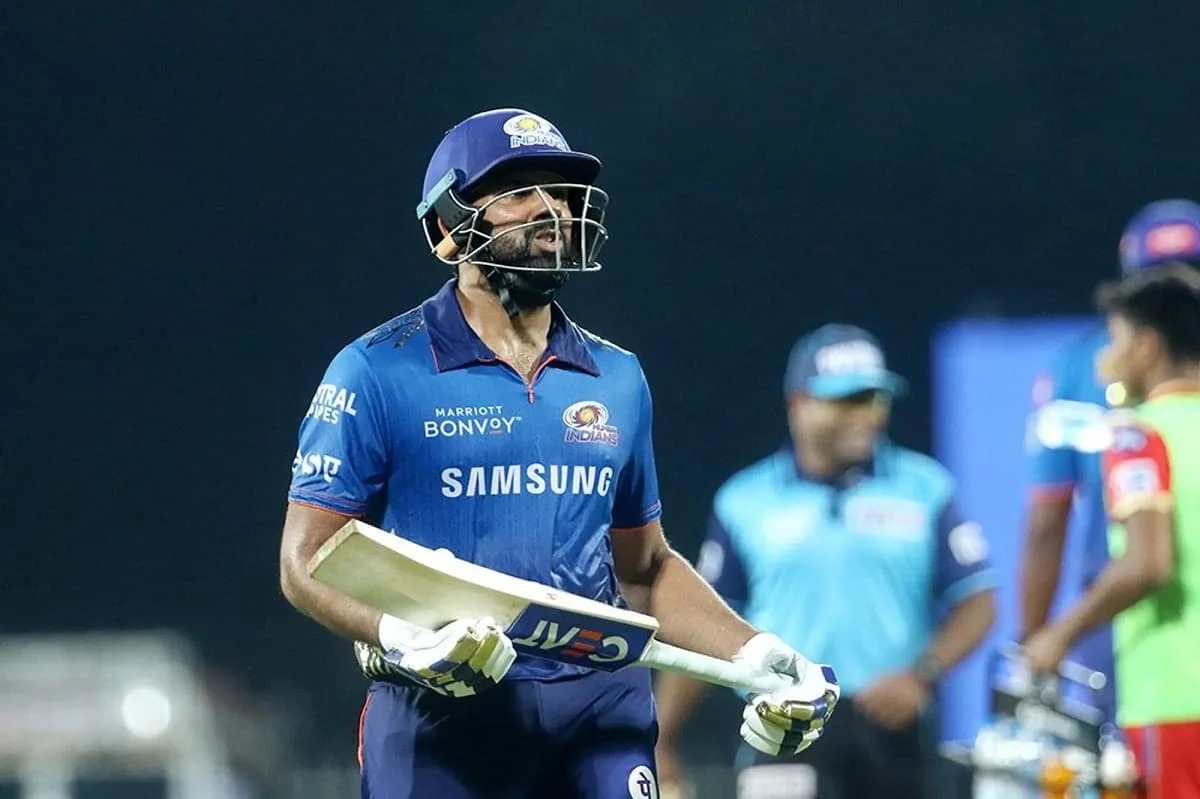 IPL 2021: मैदान पर उतरते ही रोहित शर्मा ने बनाया रिकार्ड, ऐसा करने वाले बने आईपीएल के पहले क्रिकेटर
