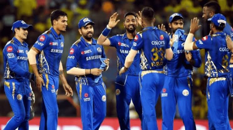 मुंबई इंडियंस IPL 2022 मेगा ऑक्शन से पहले इन 4 खिलाड़ियों को कर सकती हैं रिटेन