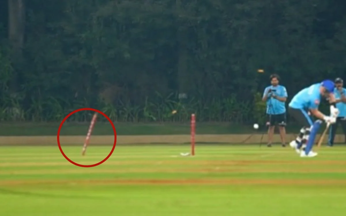 Shardul Thakur clean bowled tim seifert