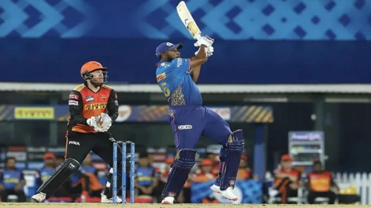 IPL इतिहास के एक ओवर में सर्वाधिक बार 3 या उससे अधिक छक्के लगाने वाले बल्लेबाज
