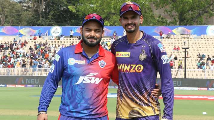 Rishabh Pant इस खिलाड़ी को मौका नहीं देकर कर रहे हैं गलती! बेंच पर बैठे बर्बाद हो रहा है करियर