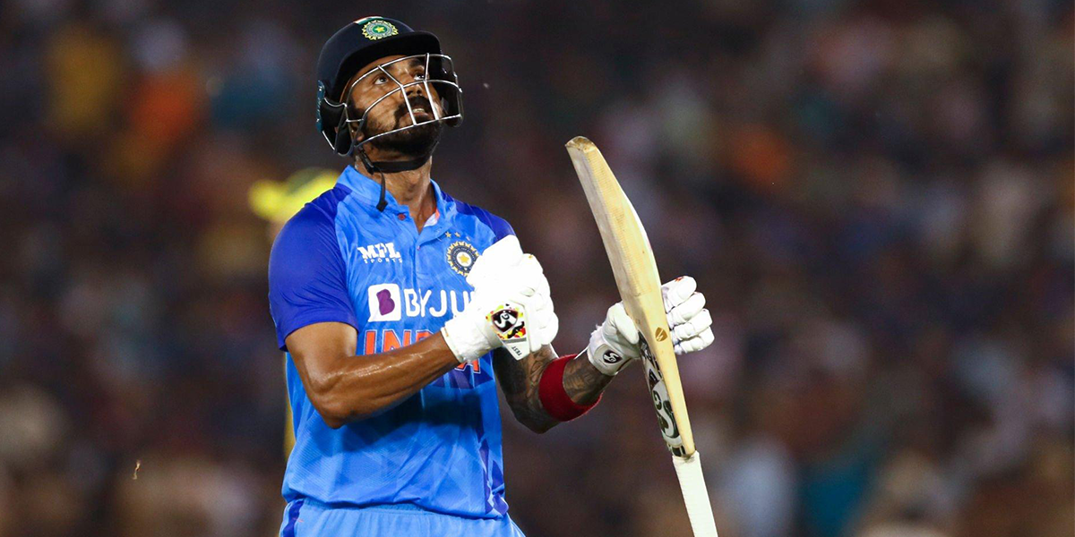 टीम इंडिया के 3 खिलाड़ी, जो करोड़ों के लिए खेलते हैं IPL, लेकिन देश के लिए खेलते समय हो जाते हैं फ्लॉप