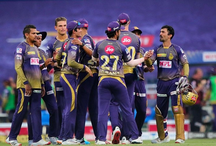 18 साल के सुपरस्टार पर IPL 2022 में लग सकती है करोड़ों की बोली, ऑक्शन में नाम आते ही 5 टीमों के बीच...