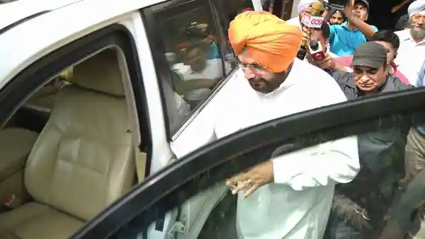 Navjot Singh Sidhu Surrender in Patiala Court