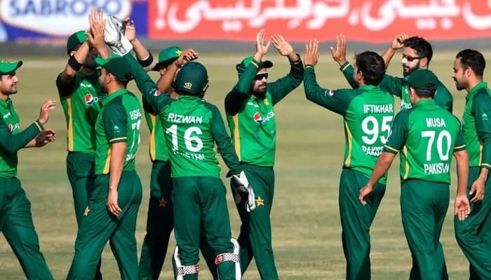 IND vs PAK: बाबर आजम ने किया खुलासा, बताया- क्यों सरफराज अहमद के बजाय शोएब मलिक को चुना