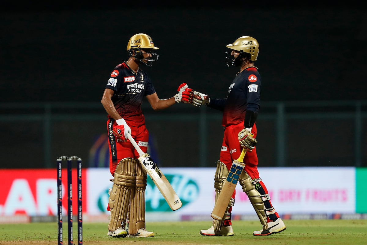 Royal Challengers Bangalore won by 4 wkts