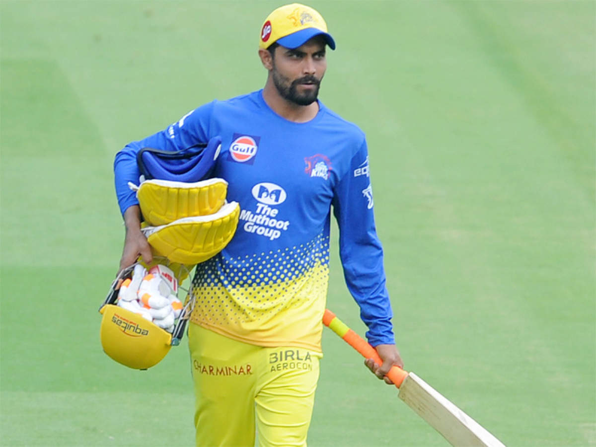 एक झटके में Ravindra Jadeja का करियर खत्म करने का दम रखता है ये खिलाड़ी, राजनीति के चलते नहीं मिलता म...