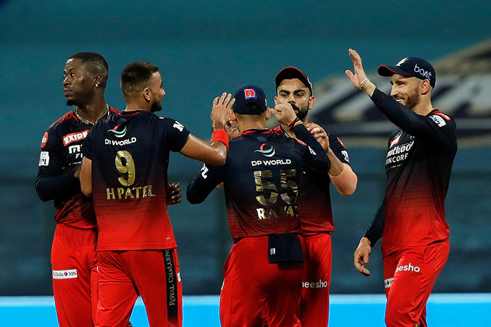 Dinesh Karthik, RCB vs RR