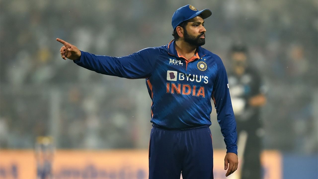 IND vs WI: वेस्टइंडीज के खिलाफ रोहित शर्मा संभालेंगे मोर्चा, इन दो खिलाड़ियों को किया जा है टीम से ब...