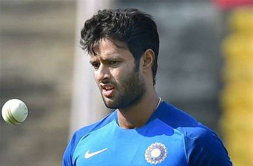 IPL 2024 से पहले आई बुरी खबर, आधे टूर्नामेंट से बाहर हुए ये 8 खिलाड़ी, मुसीबत में CSK समेत ये फ्रेंच...