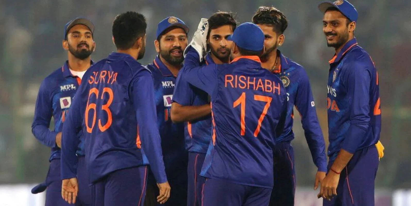 IND vs ZIM: जिम्बाब्वे दौरे पर इन 3 खिलाड़ियों को प्लेइंग-11 में नहीं मिलेगा तवज्जो, सिर्फ पानी पिलात...