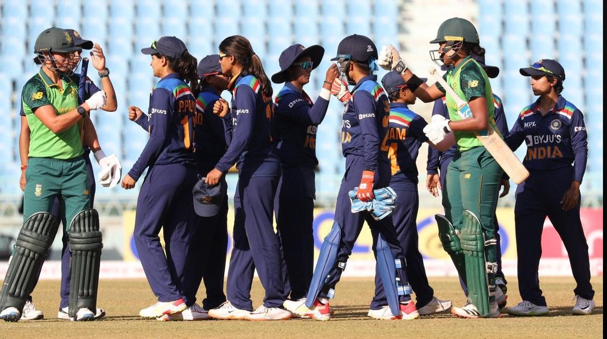 भारतीय महिला टीम को 5वें मैच में शिकस्त देकर सीरीज पर 4-1 से साउथ अफ्रीका की टीम ने किया कब्जा