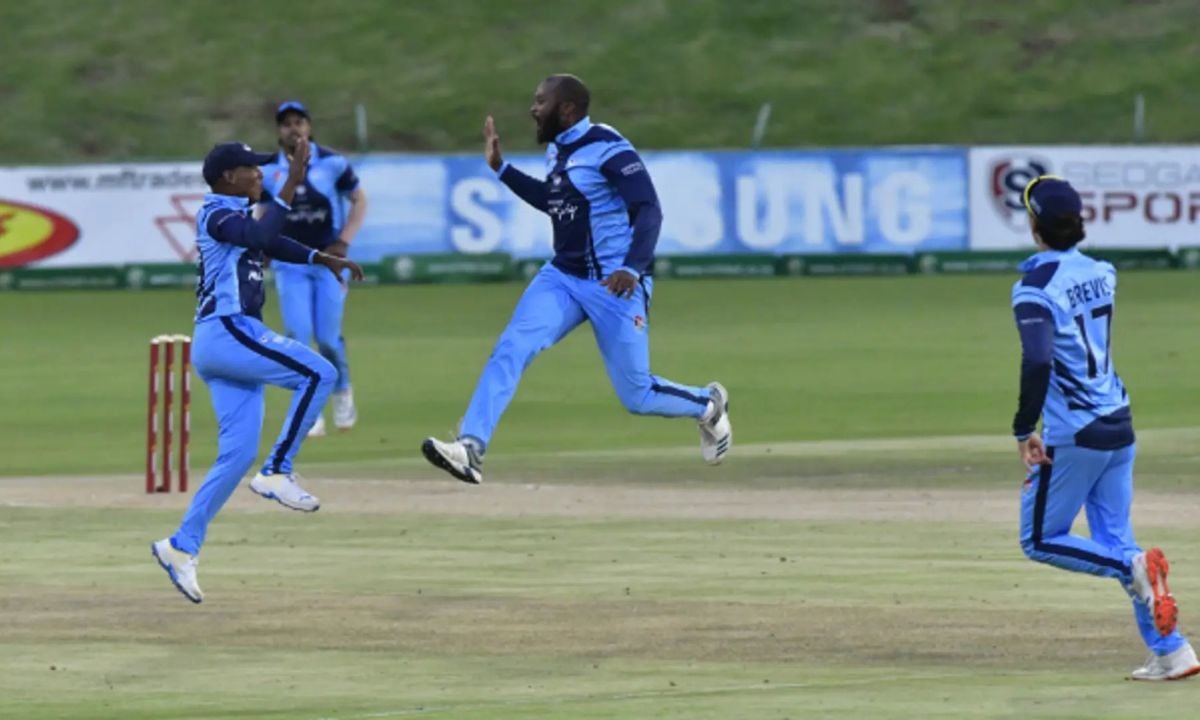 WAR vs NWD Today Match Prediction