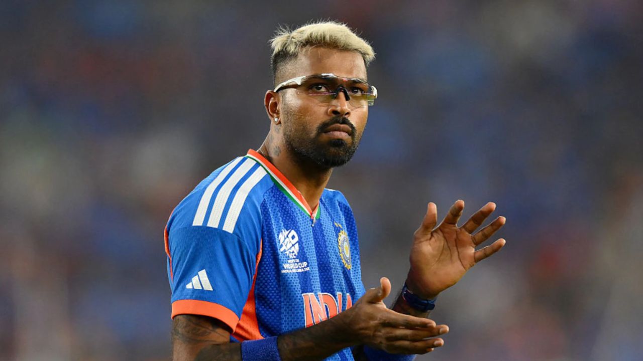 Hardik Pandya 19 