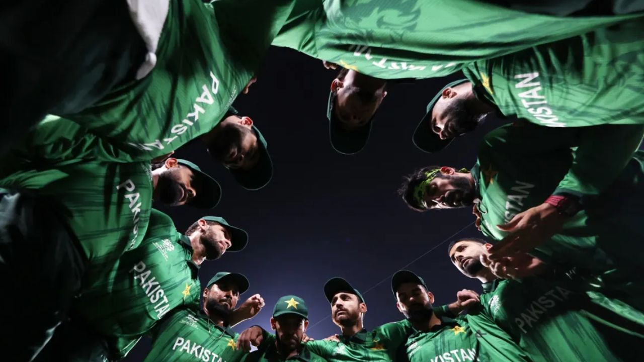 Pakistan 16