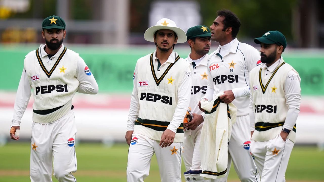 Pakistan 9 